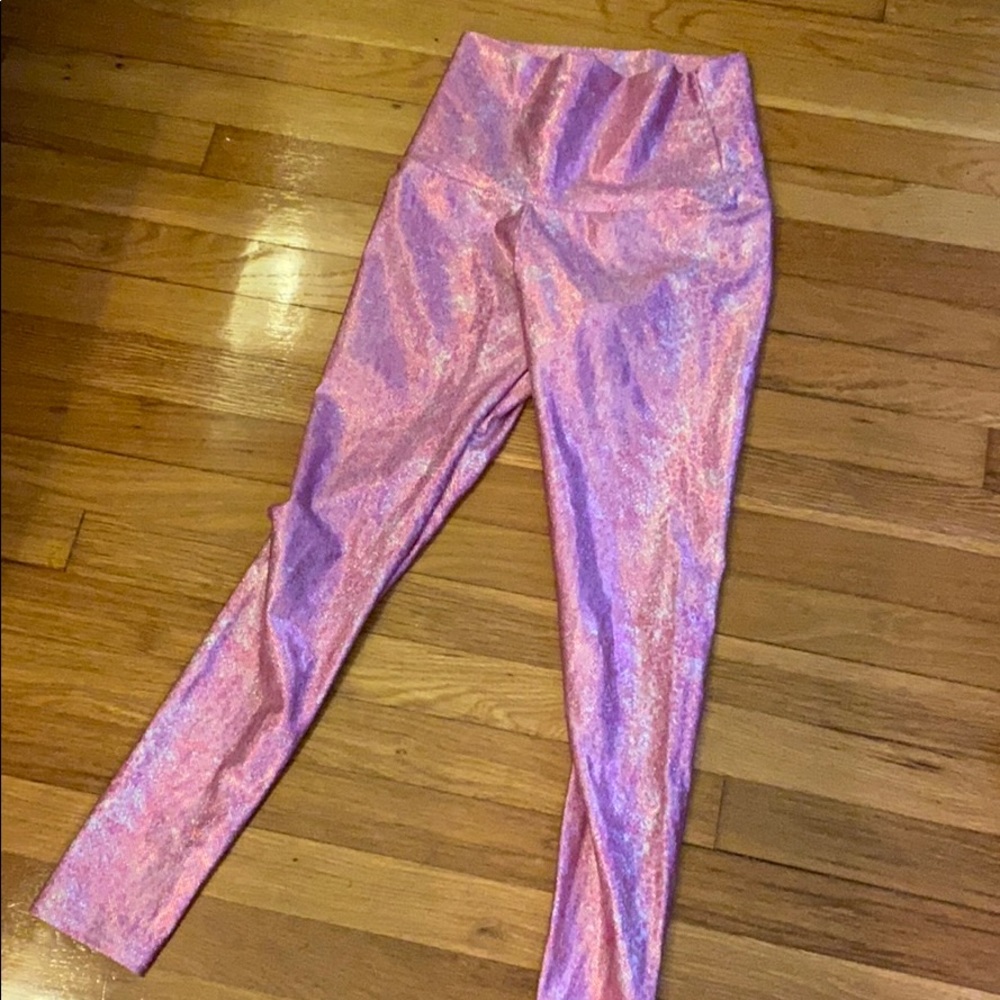 Super sparkly pink workout pants